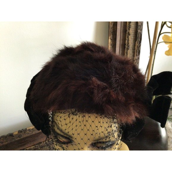 Vintage Miss Sally Victor New York Floral Topper- 1950s pillbox hat with Netting